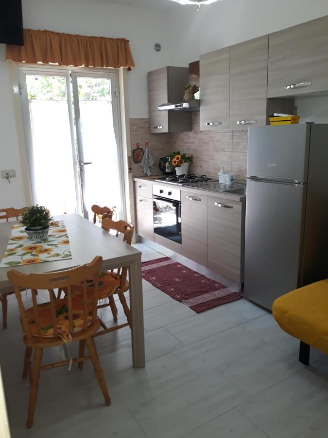 Holiday House Marlin Giardini Naxos Eksteriør billede