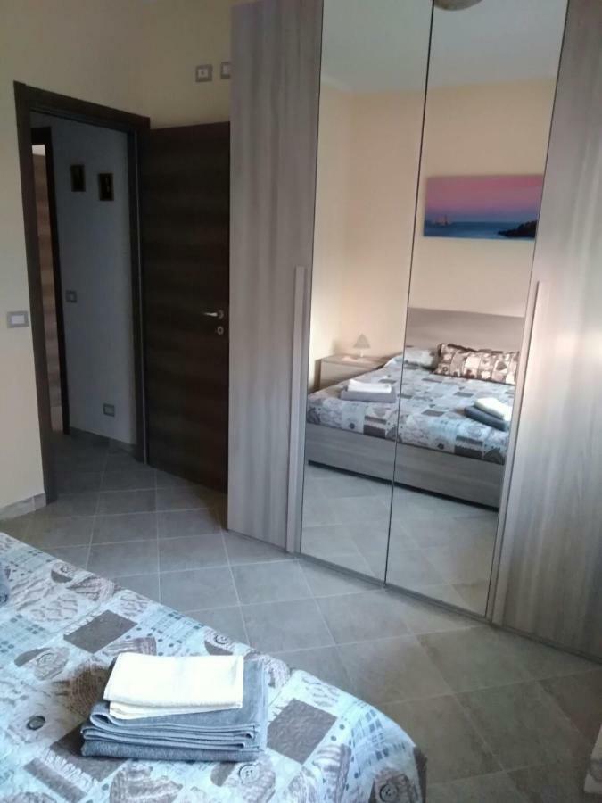 Holiday House Marlin Giardini Naxos Eksteriør billede