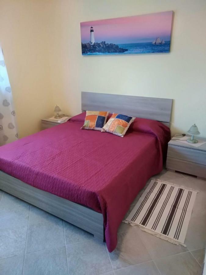 Holiday House Marlin Giardini Naxos Eksteriør billede