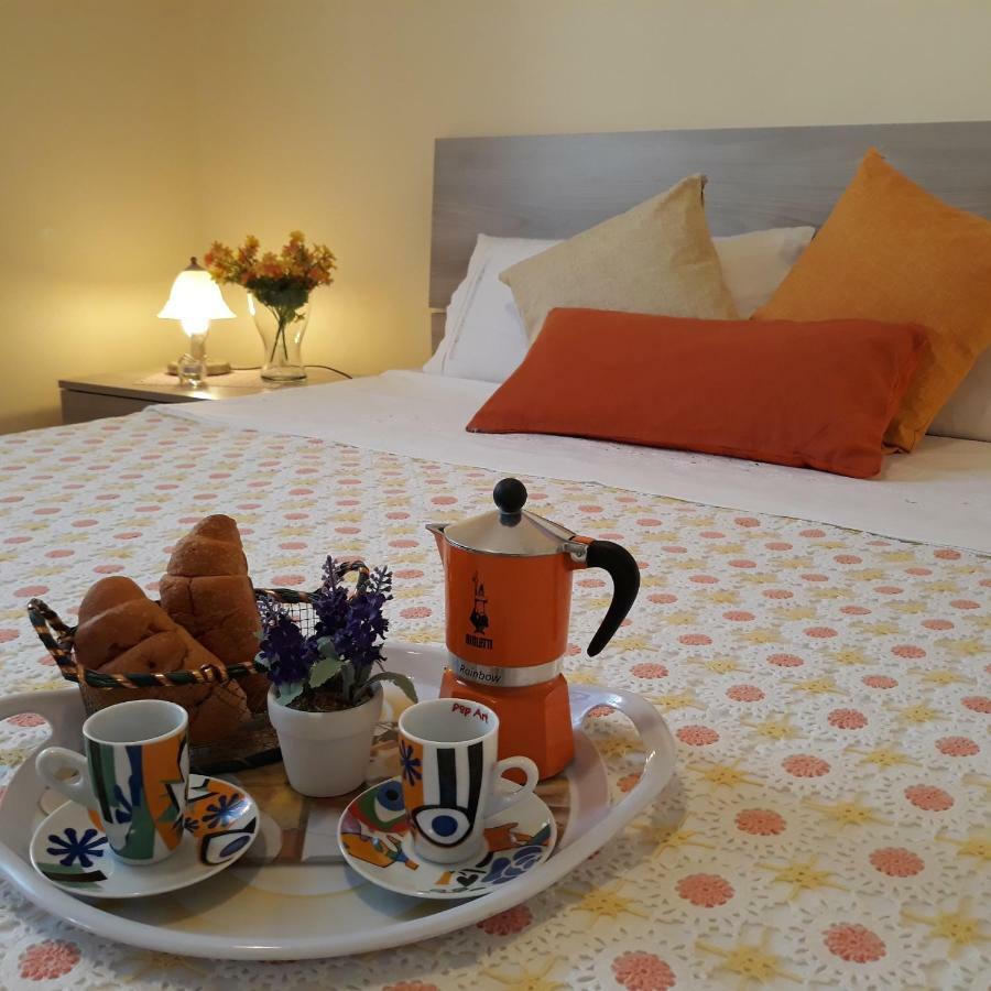 Holiday House Marlin Giardini Naxos Eksteriør billede